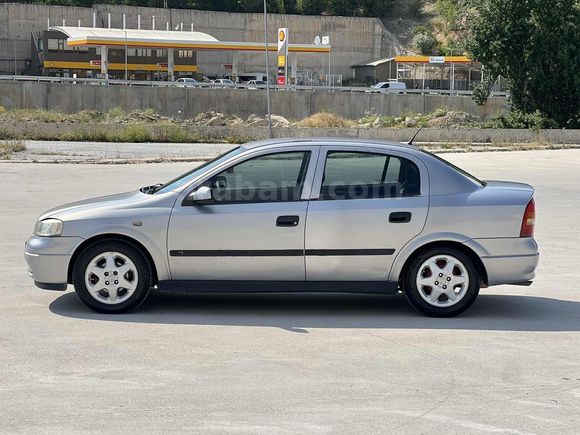 // ÜNLÜ // 2001 MODEL OPEL ASTRA 1.6 ELEGANCE