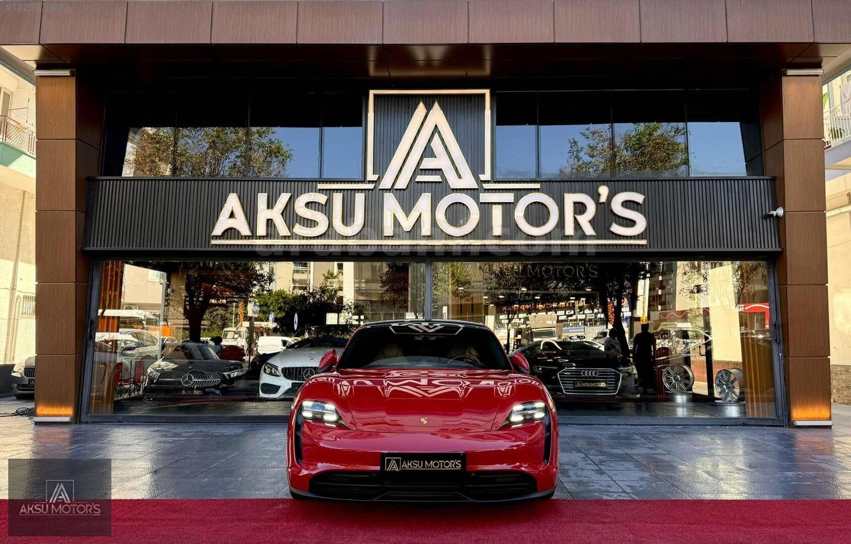 Galeriden Porsche Taycan Elektrik 2021 Model Antalya 59.000 km Kırmızı 2