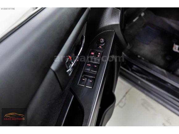 2024 S-Cross Hibrit 64 BİN KM DE