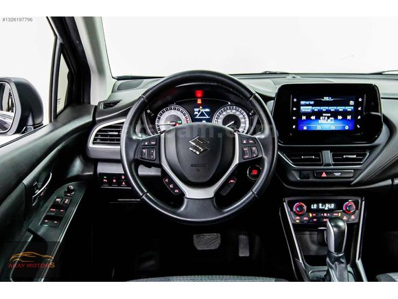 2024 S-Cross Hibrit 64 BİN KM DE
