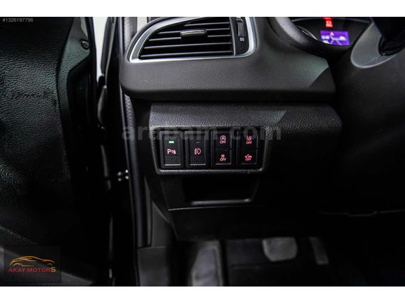 2024 S-Cross Hibrit 64 BİN KM DE