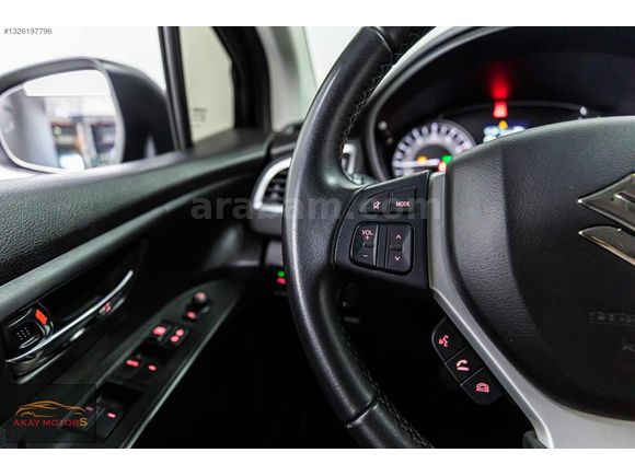 2024 S-Cross Hibrit 64 BİN KM DE