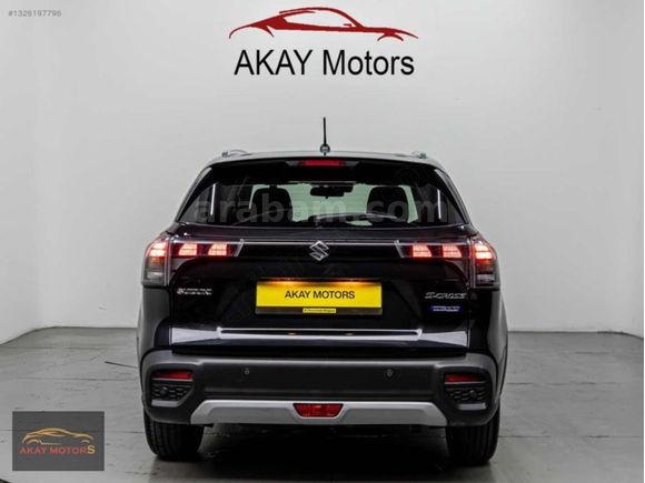 2024 S-Cross Hibrit 64 BİN KM DE