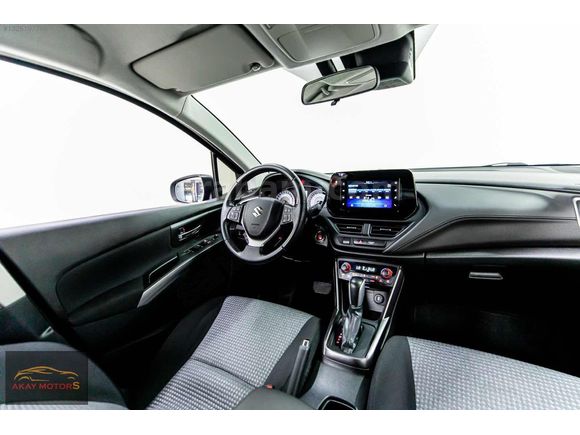 2024 S-Cross Hibrit 64 BİN KM DE