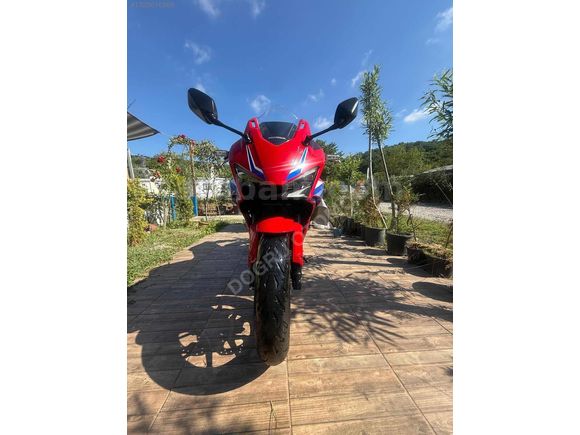 2024 HATASIZ BOYASIZ SADECE 8.200km 3 YIL GARANTİSİ VAR