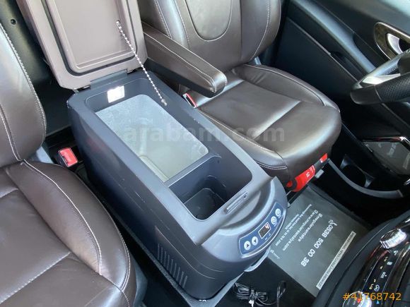 "NEW"V300d 4MATİC SELECT PLUS 4x4 ÇİFT SUNROOF+ÇİFT KAPI+237HP