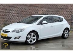 BAL OTOMOTİV'DEN 2011 MODEL OPEL ASTRA SUNROOF HATASIZ BOYASIZ