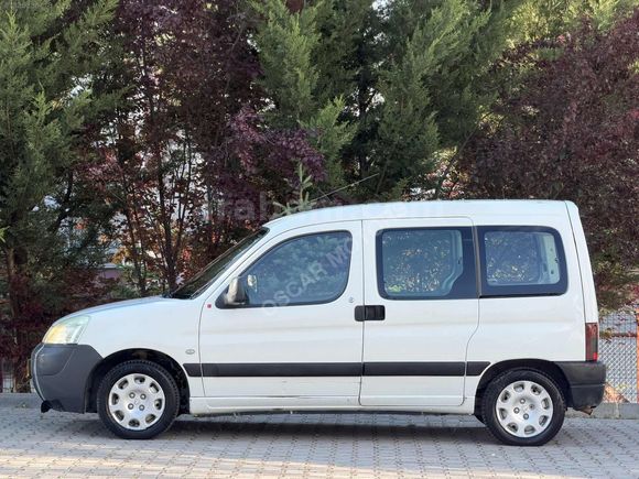 PEUGEOT PARTNER 1.9 KLİMALI ÇİFT SÜRGÜ TEK BAGAJ