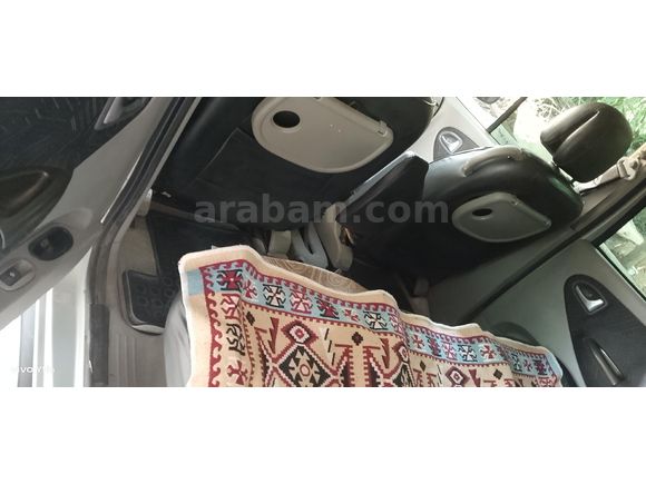 Sahibinden Renault Scenic 1.6 2002 Model