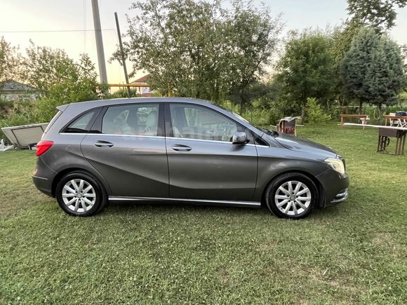 Sahibinden Mercedes - Benz B 180 BlueEFFICIENCY Elite 2012 Model Sakarya