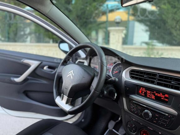 HATASIZ-İŞLEMSİZ-DÜŞÜK KM- DOLU DOLU- BAKIMLI