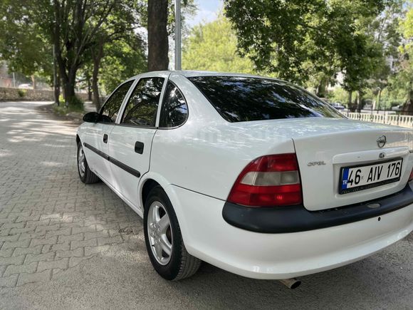 Sahibinden Opel Vectra 2.0 GLS 1996 Model 