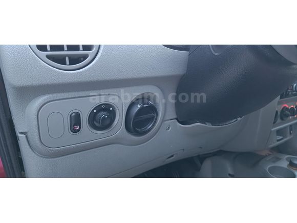 Sahibinden Renault Kangoo Multix 1.5 dCi Expression 2008 Model  225.000 km Kırmızı
