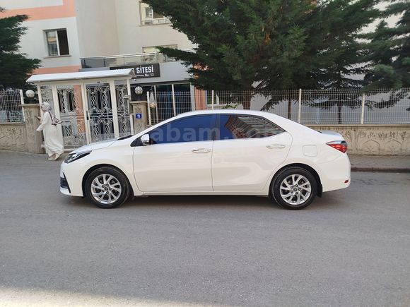 Acil  Sahibinden Toyota Corolla 1.6 Advance 2017 Model Ankara