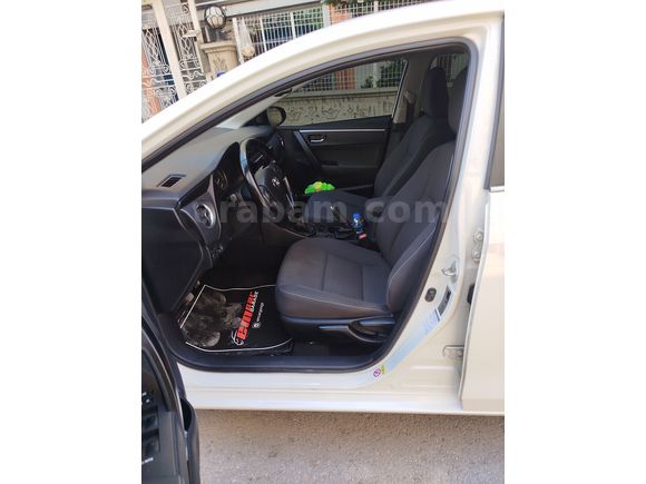 Acil  Sahibinden Toyota Corolla 1.6 Advance 2017 Model Ankara