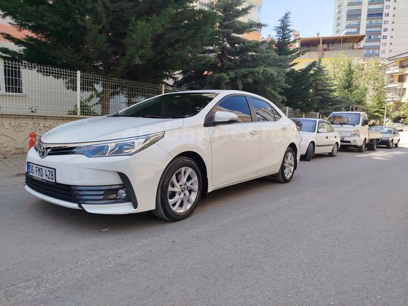 Acil  Sahibinden Toyota Corolla 1.6 Advance 2017 Model Ankara