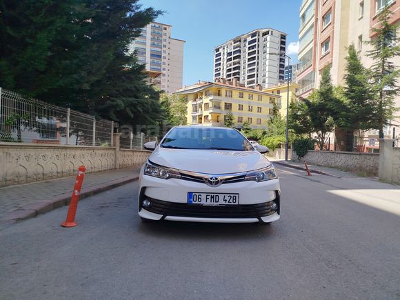 Acil  Sahibinden Toyota Corolla 1.6 Advance 2017 Model Ankara