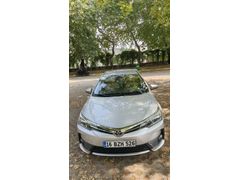 sıfır ayarında ve sıfır kokusu üzerinde corolla