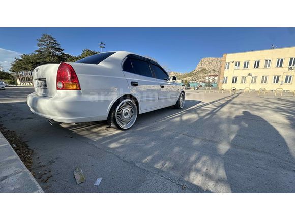 Sahibinden Hyundai Accent 1.6 Admire 2004 Model 