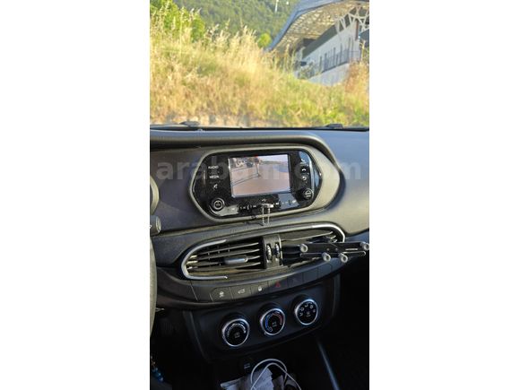 Sahibinden Fiat Egea 1.4 Fire Easy 2023 Model