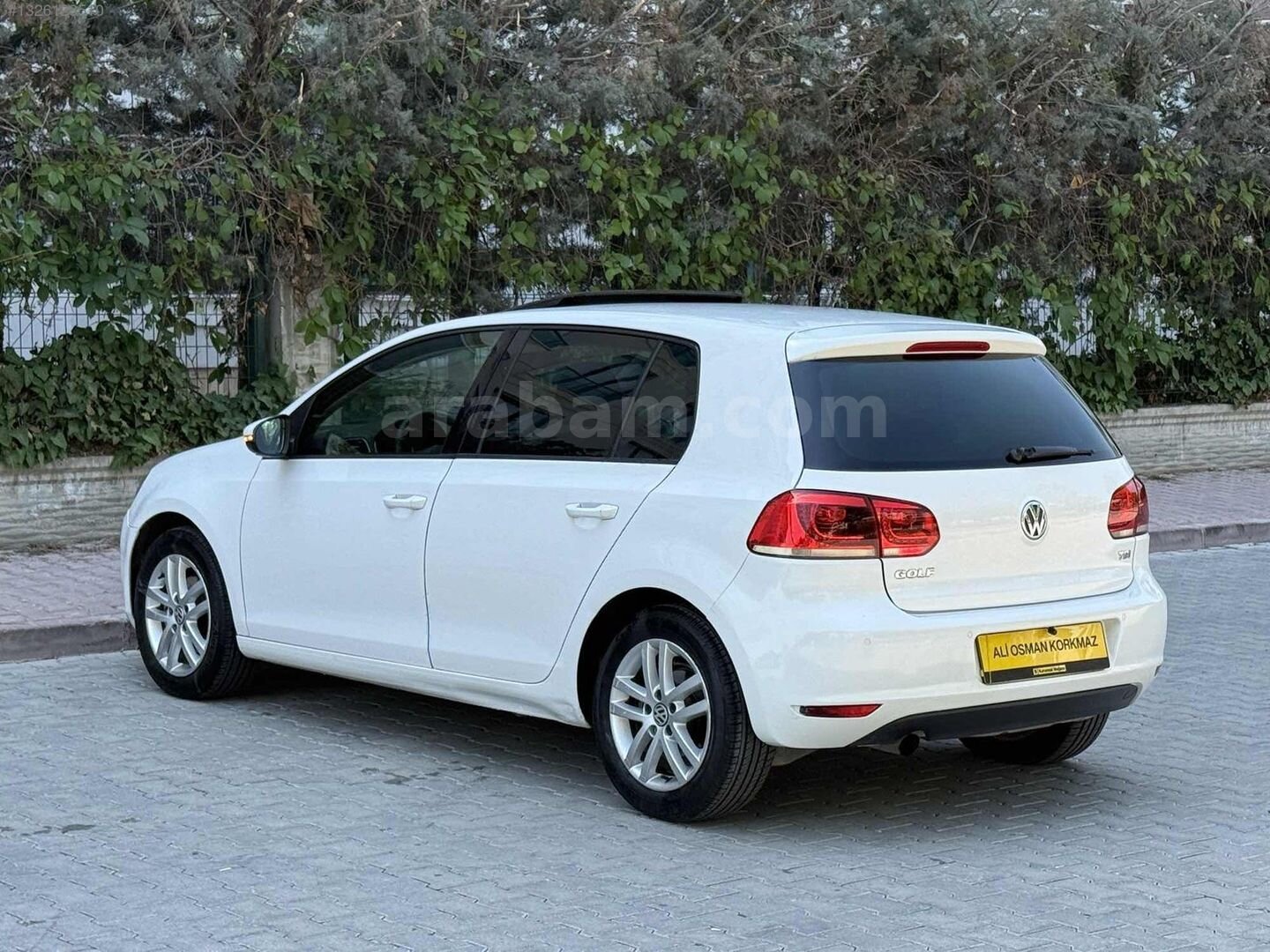 Galeriden Volkswagen Golf 1.6 TDi Highline 2012 Model Konya 234.000 km Beyaz 3