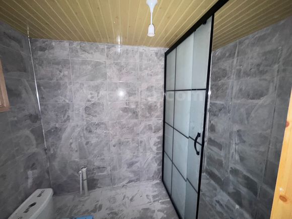 8M UZUNLUĞUNDA 2,55M GENİŞLİĞİNDE 4M YÜKSEKLİĞİNDE LOFT KATLI