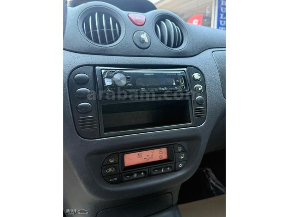 BULUT OTOMOTİVDEN DİJİTAL KLİMALI DÜŞÜK KM DİZEL C3