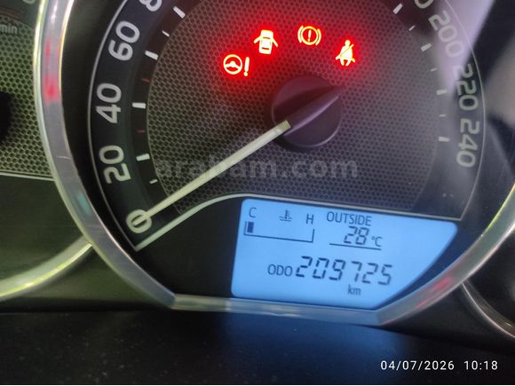 Sahibinden Toyota Corolla 1.4 D-4D Advance 2015 Model
