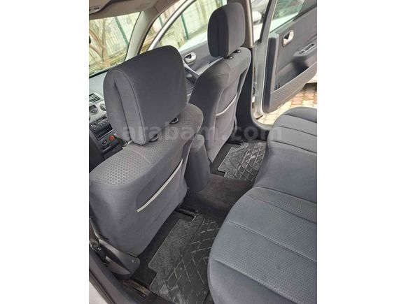 Sahibinden Renault Megane 1.5 dCi Dynamique 2005 Model 
