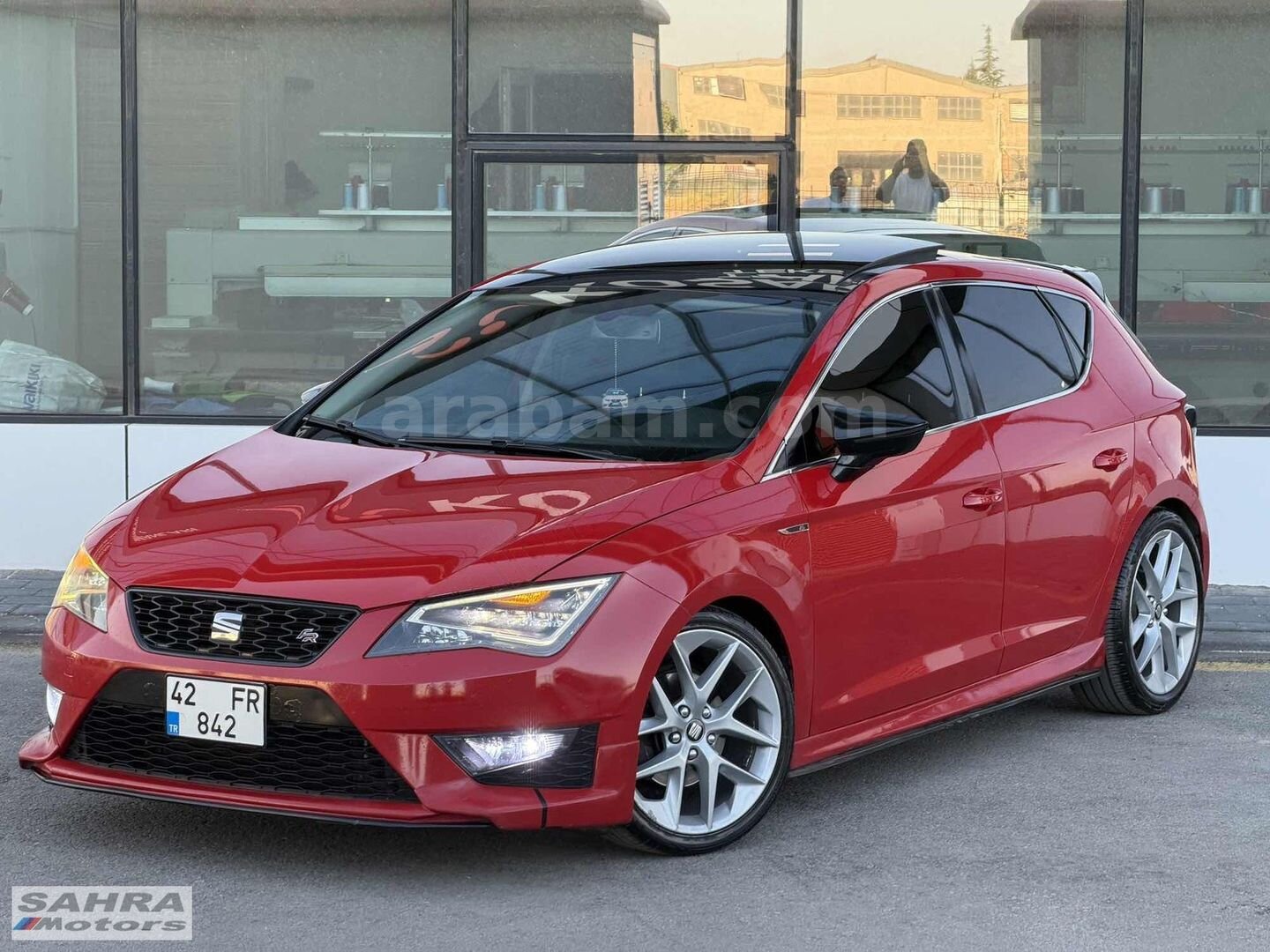 Galeriden Seat Leon 1.4 EcoTSI FR 2015 Model Konya 201.000 km Kırmızı 1