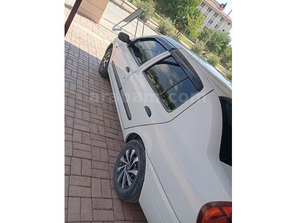 Sahibinden Renault Clio 1.4 RNA 2001 Model klimalı