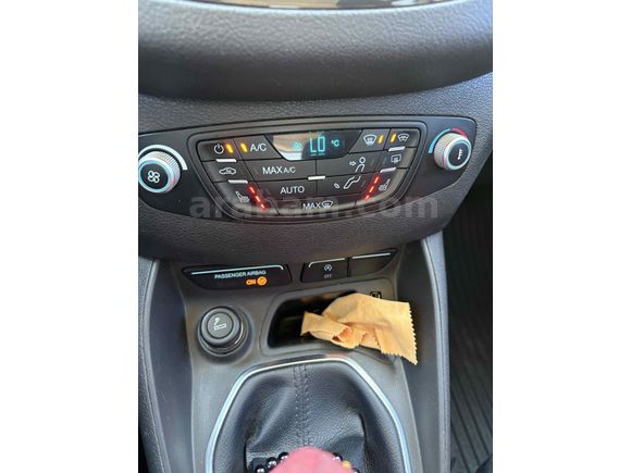 Sahibinden Ford Tourneo Courier 1.6 TDCi Titanium Plus 2017 Model 