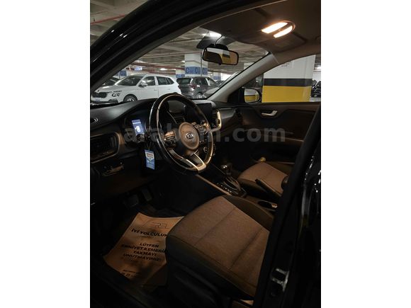 Sahibinden Kia Stonic 1.4 MPI Cool 2020 Model 