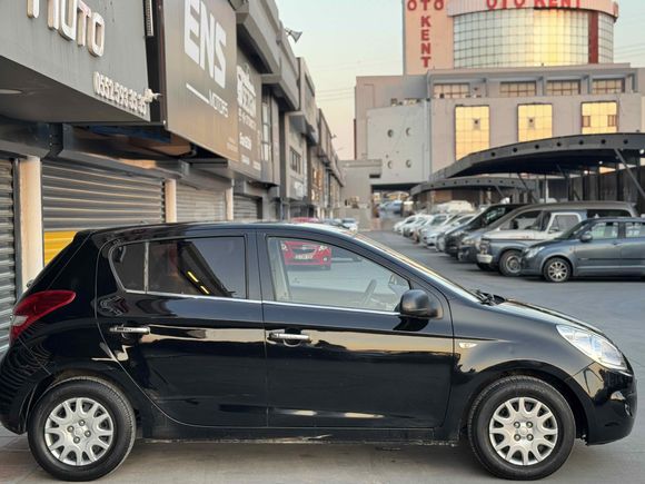 Hyundai i20 1.2 MPI Team 2009 Model İzmir
