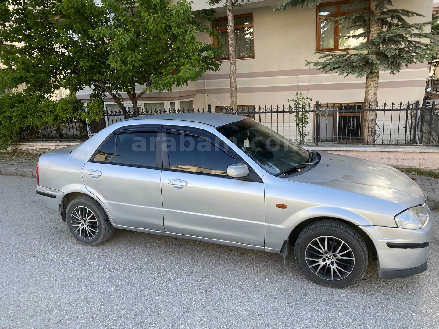 MEMURDAN TEMİZ MAZDA 323 6