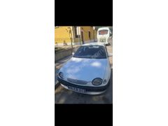 Sahibinden Toyota Corolla 1.3 ECO 2000 Model  268.000 km Beyaz