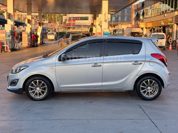 Hyundai İ20 1.4 CRDI 2012 Model