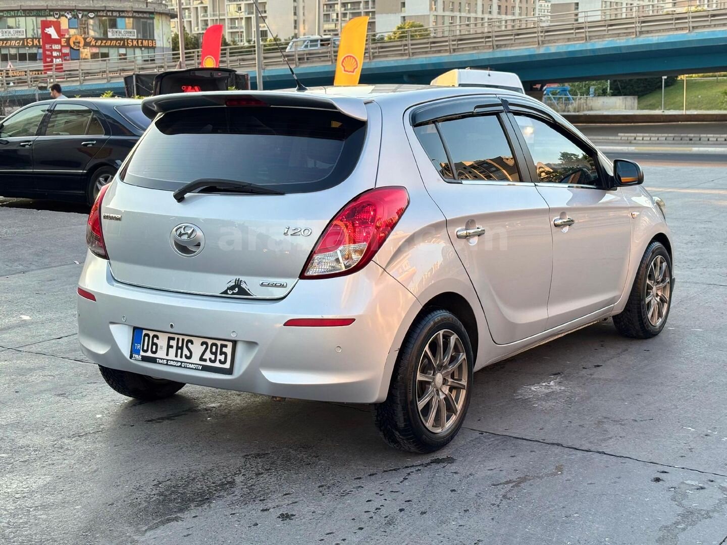 Sahibinden Hyundai i20 1.4 CRDi Jump 2012 Model Ankara 185.500 km Gri (Gümüş) 3