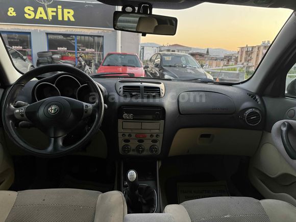 Galeriden Alfa Romeo 147 1.6 TS Distinctive 2003 Model İzmir