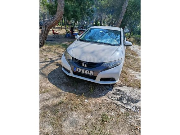 Sahibinden Honda Civic 1.6i DTEC Comfort 2013 Model