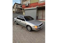 TOYOTA COROLLAR 1.6 GLİ