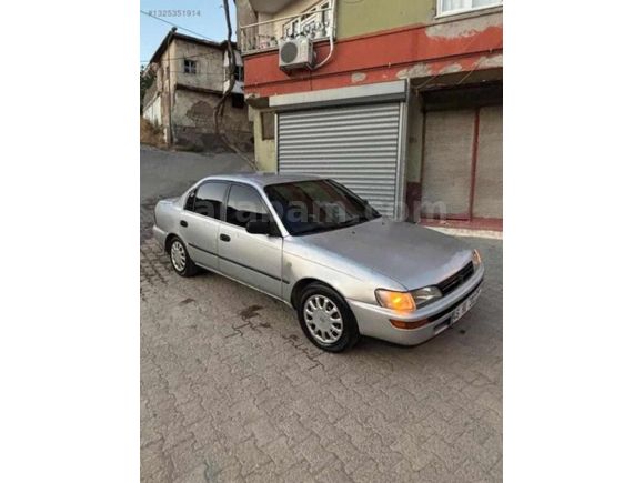 TOYOTA COROLLAR 1.6 GLİ