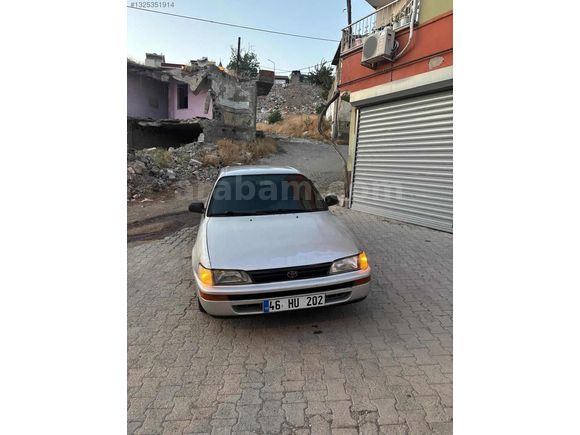 TOYOTA COROLLAR 1.6 GLİ