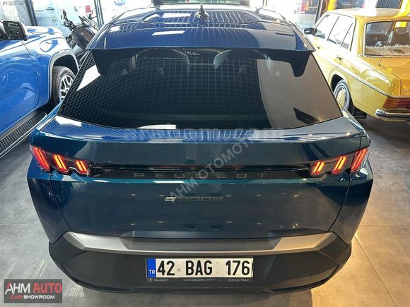 BOYASIZ 2024 MODEL PEUGEOT e-3008 ALLURE CAM TAVAN