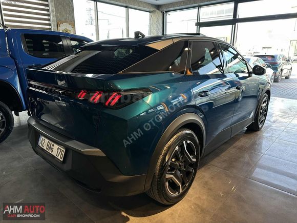 BOYASIZ 2024 MODEL PEUGEOT e-3008 ALLURE CAM TAVAN