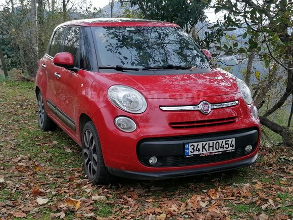 Sahibinden Fiat 500 Ailesi 500L 1.3 Mjet Panoramic Edition 2013 Model  177.000 km Kırmızı