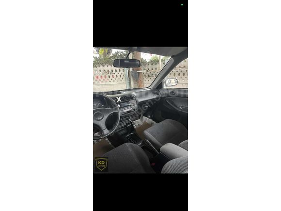 183000 km orjinal içi dışı temiz sorunsuz arabal