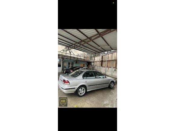 183000 km orjinal içi dışı temiz sorunsuz arabal