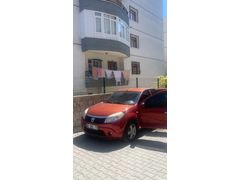 Sahibinden Dacia Sandero 1.4 Black Line 2010 Model  222.000 km Kırmızı
