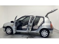 Sahibinden Renault Clio 1.4 RNA 2000 Model